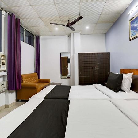Collection O Hotel Moon Light Lucknow Eksteriør billede