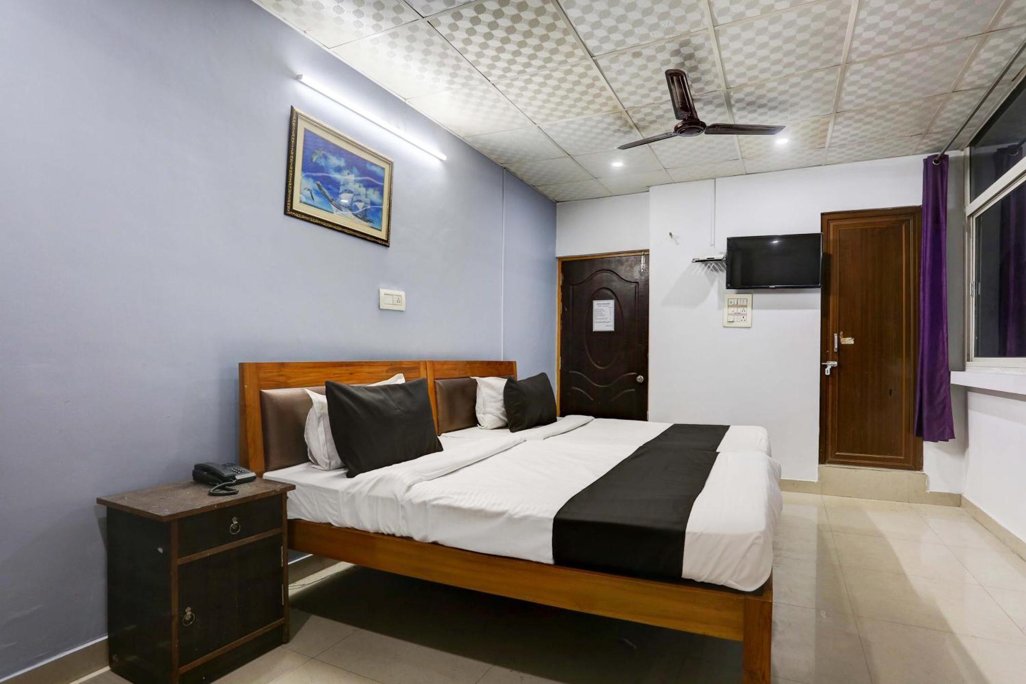 Collection O Hotel Moon Light Lucknow Eksteriør billede