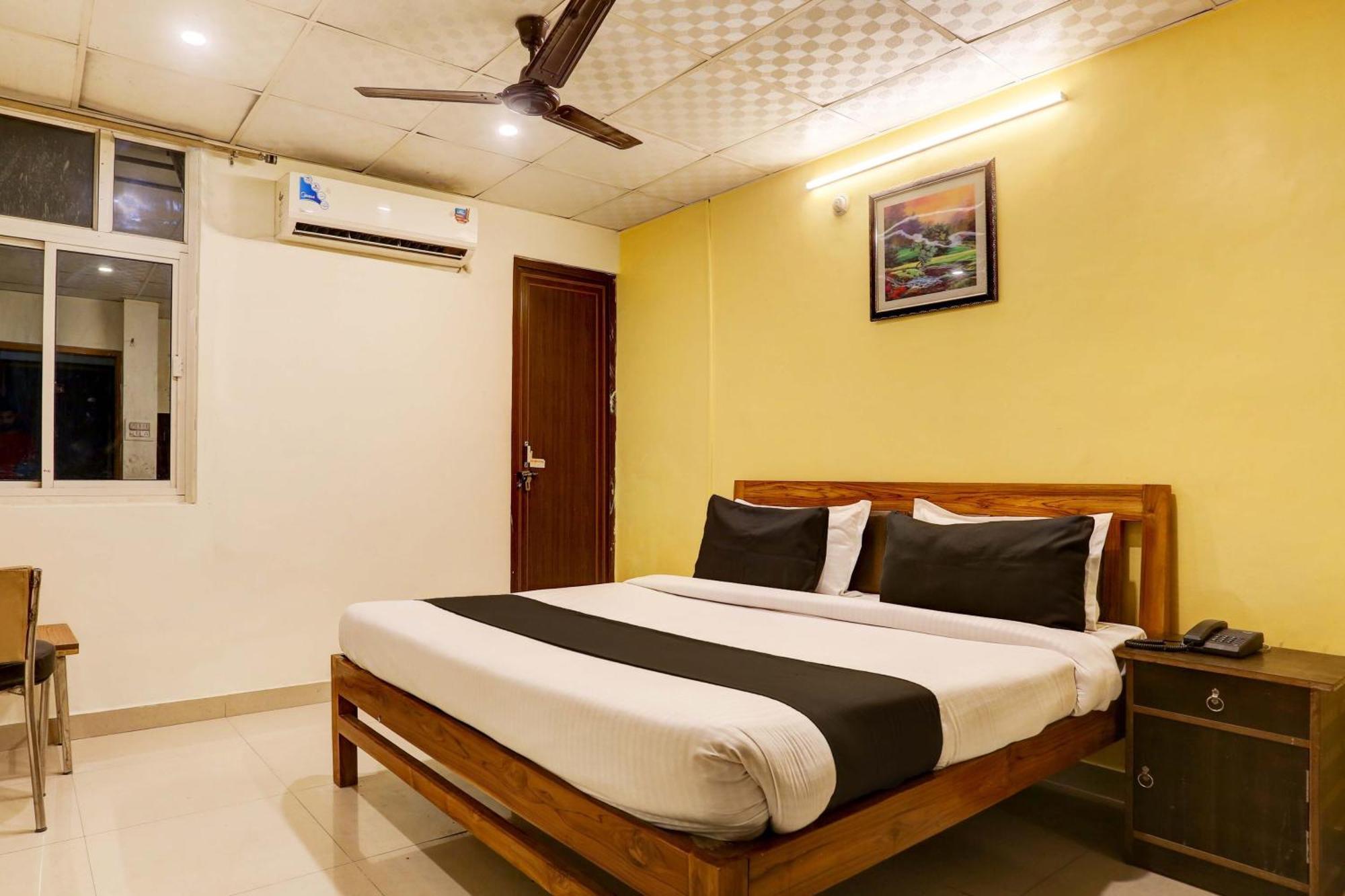 Collection O Hotel Moon Light Lucknow Eksteriør billede